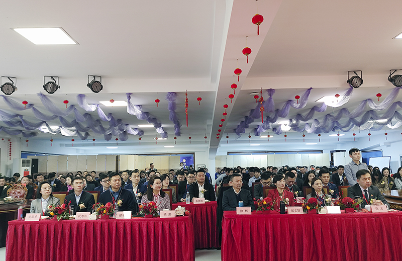 元琛科技隆重舉行2021年度頒獎(jiǎng)典禮暨第五屆元琛英才獎(jiǎng)?lì)C獎(jiǎng)盛典 元琛科技隆重舉行2021年度頒獎(jiǎng)典禮暨第五屆元琛英才獎(jiǎng)?lì)C獎(jiǎng)盛典