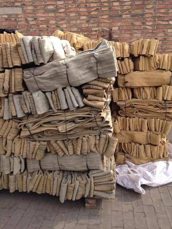 1682065596202844.jpeg 需要清洗的除塵布袋